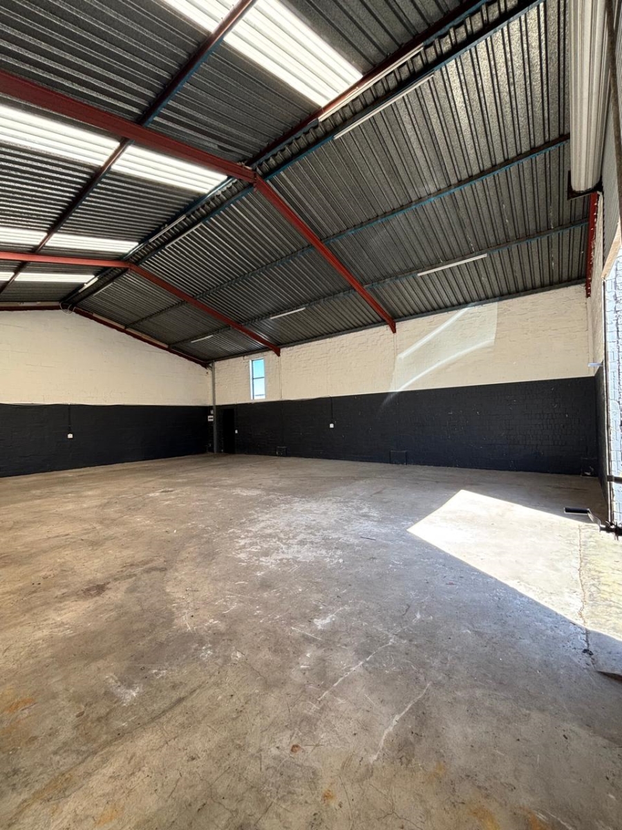 To Let commercial Property for Rent in Peerless Park Western Cape